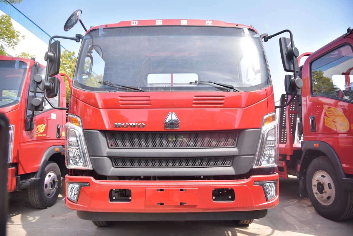 重汽豪沃国六平板运输车